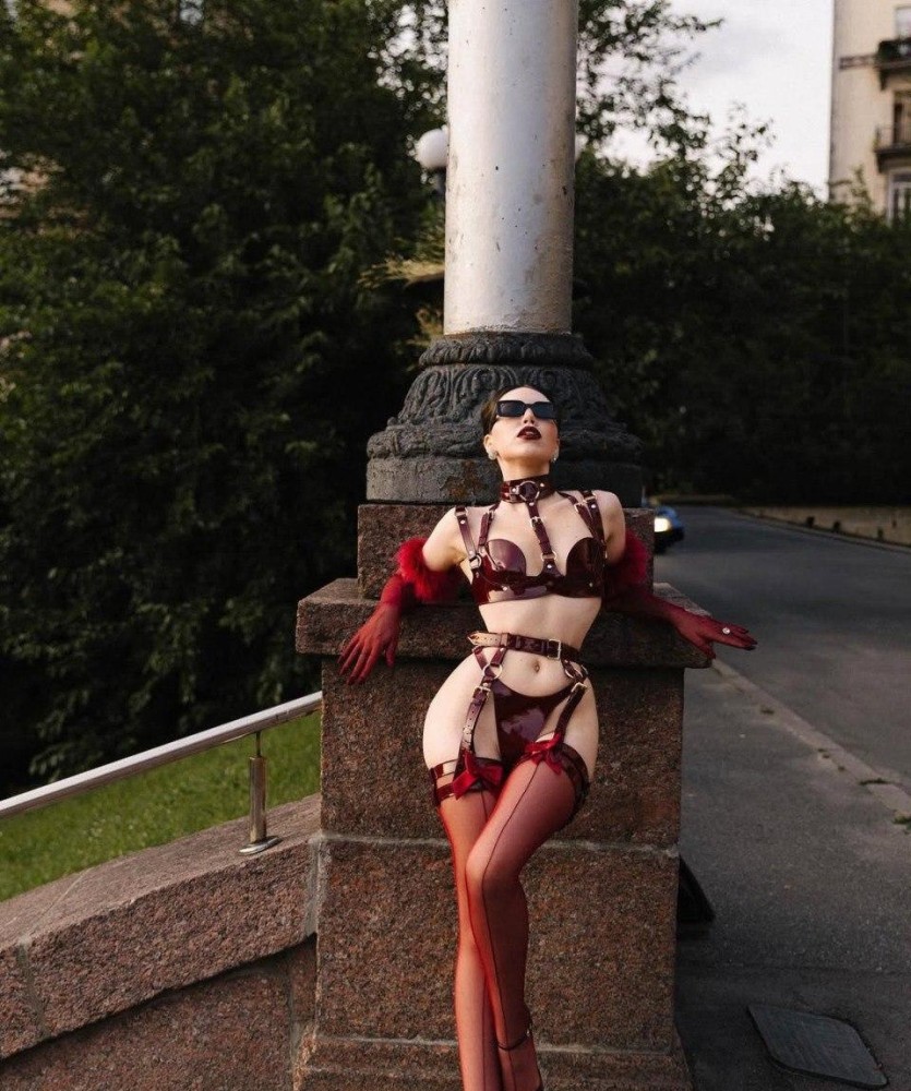 Индивидуалка Эммочка фото № 2 в городе Великие Луки