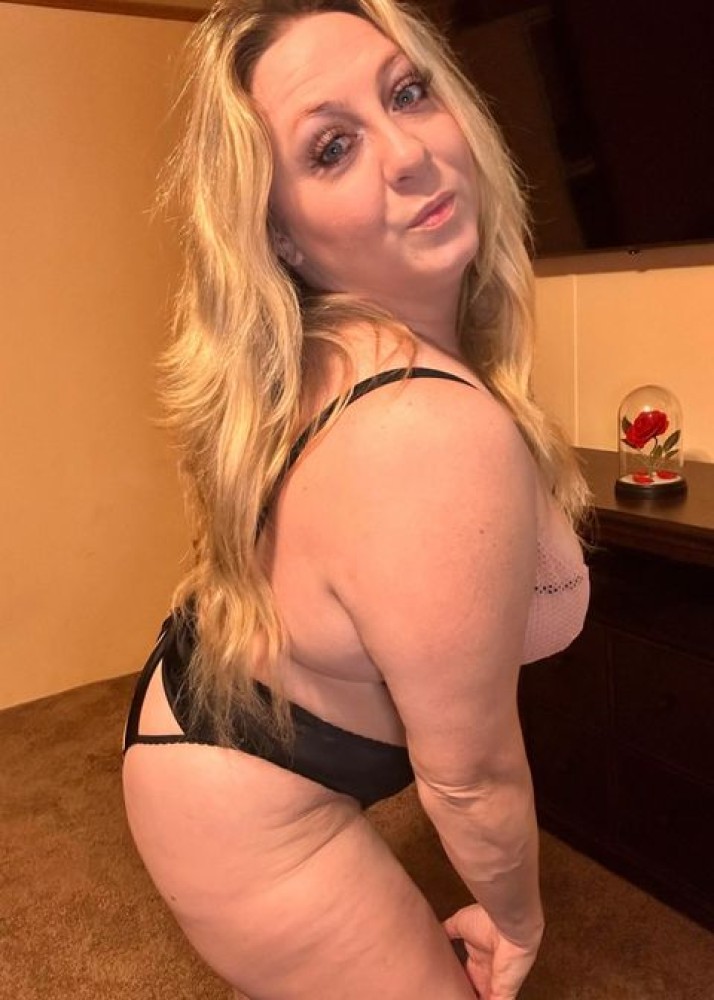 Индивидуалка Лена фото № 2 в городе Великие Луки